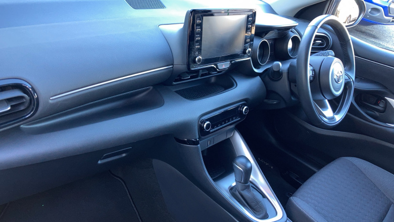 Toyota Yaris 1.5 Hybrid Design 5dr CVT Hybrid Hatchback